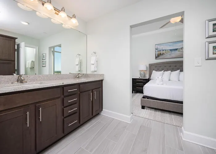 Phoenix Gulf Towers 2408 Apartment